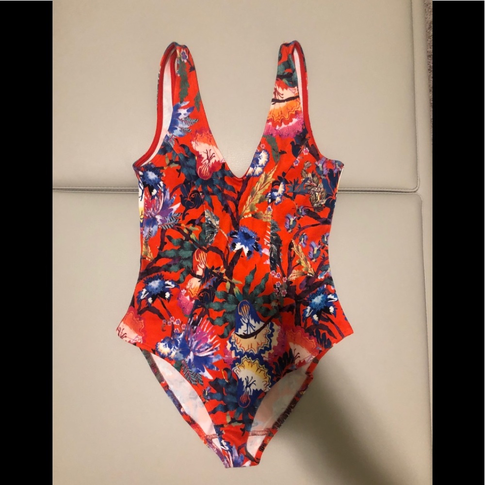 H&M art multi color bodysuit modern